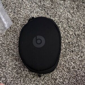 Beats by Dre Black Carrying Case